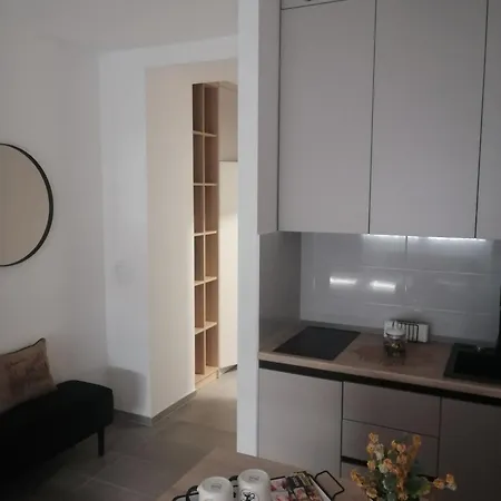 דירה 33 באניה לוקה